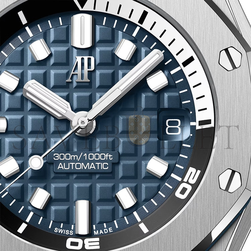 AUDEMARS PIGUET ROYAL OAK OFFSHOREDIVER 42MM WATCH 15720ST.OO.A027CA.01